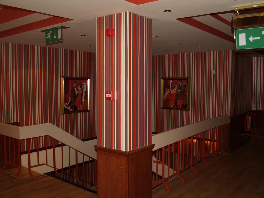Antonine Hotel فالكيرك المظهر الخارجي الصورة